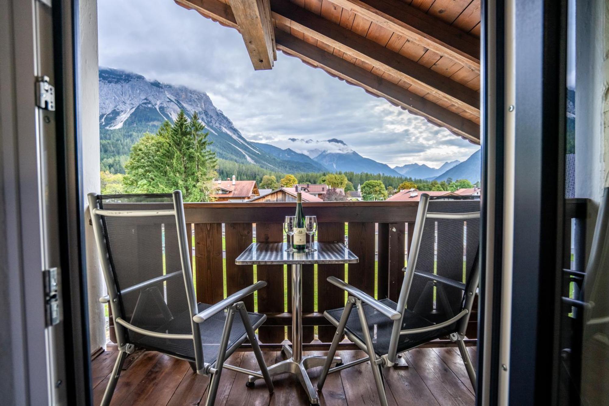 Tiroler Alpblick Appartements Ehrwald Extérieur photo