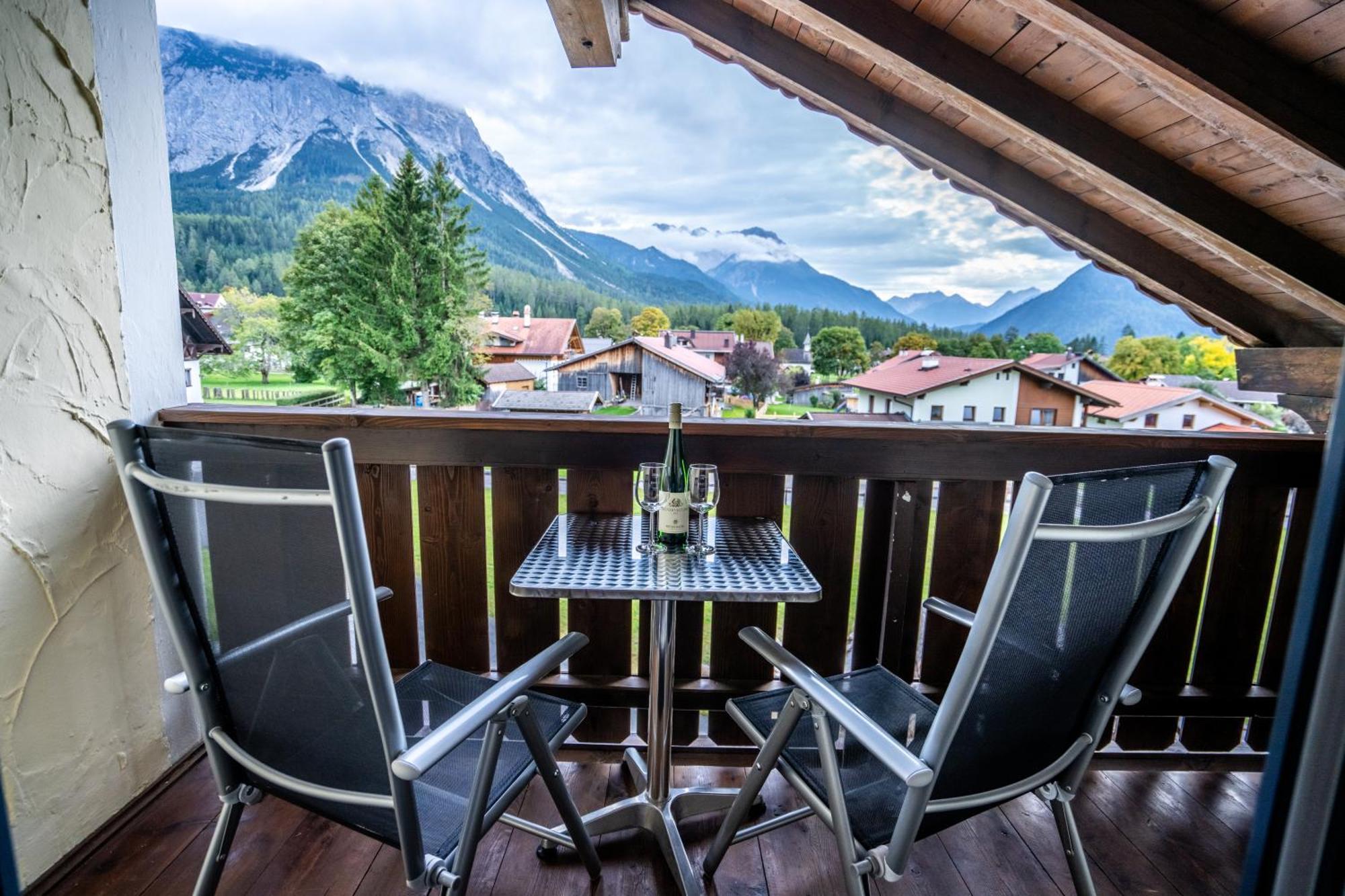 Tiroler Alpblick Appartements Ehrwald Extérieur photo