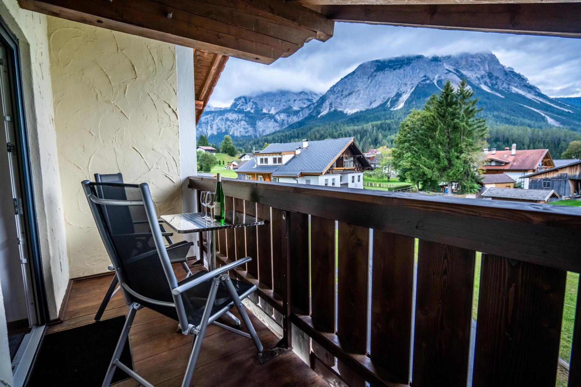 Tiroler Alpblick Appartements Ehrwald Extérieur photo