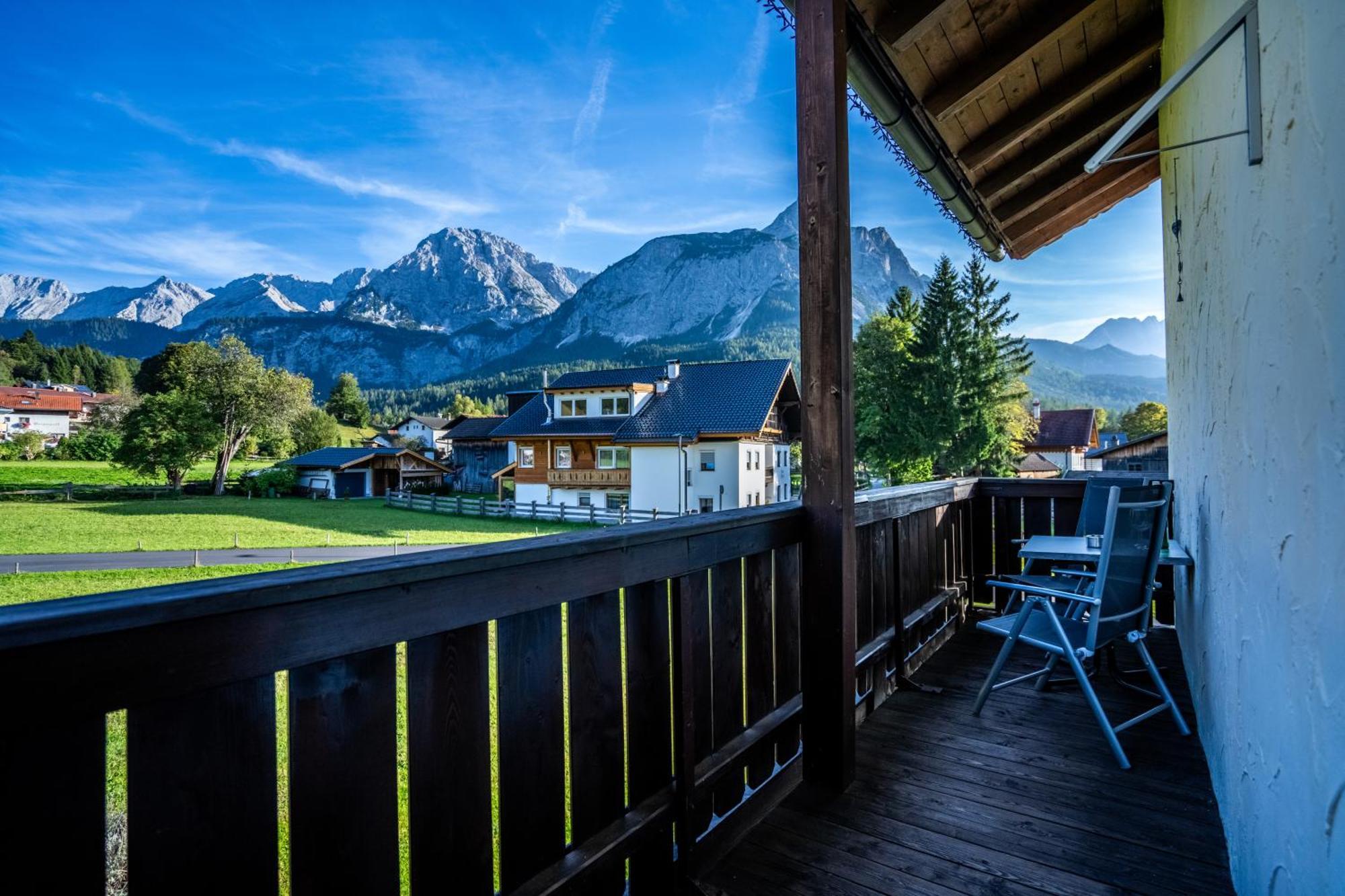 Tiroler Alpblick Appartements Ehrwald Extérieur photo