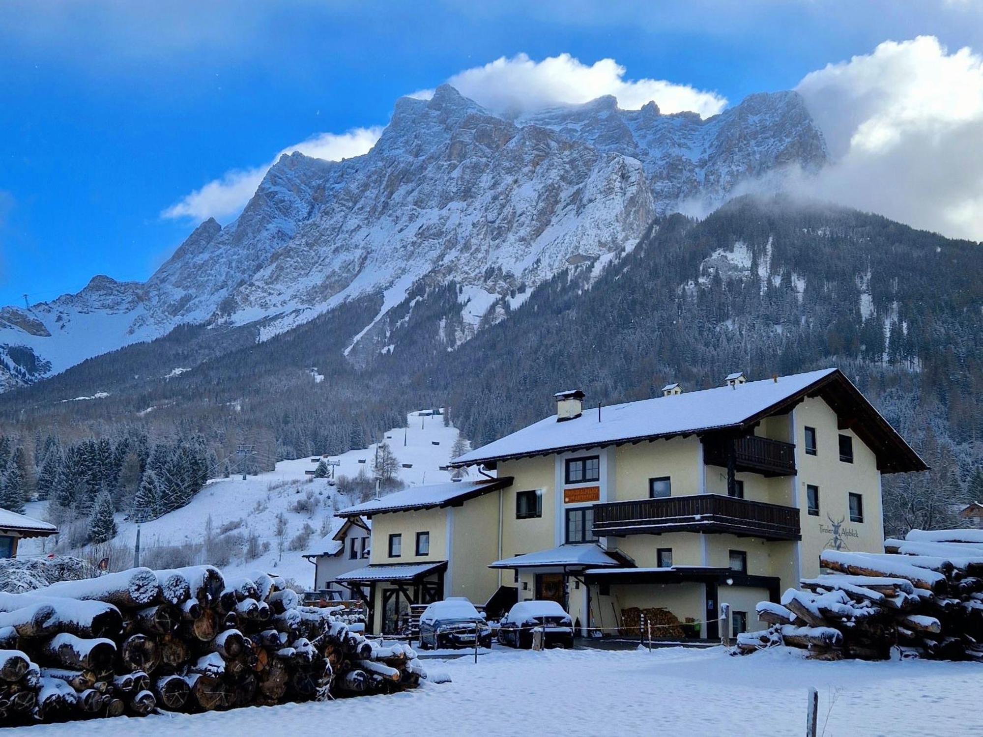 Tiroler Alpblick Appartements Ehrwald Extérieur photo